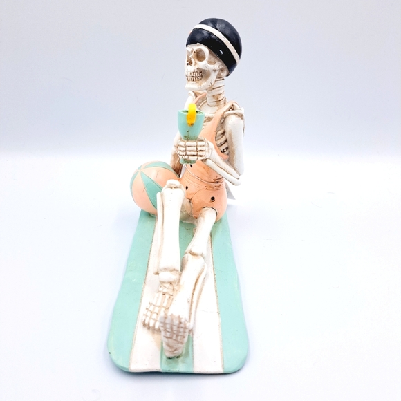 Retro Beach Bunny Skeleton Statue - Picture 3 of 9